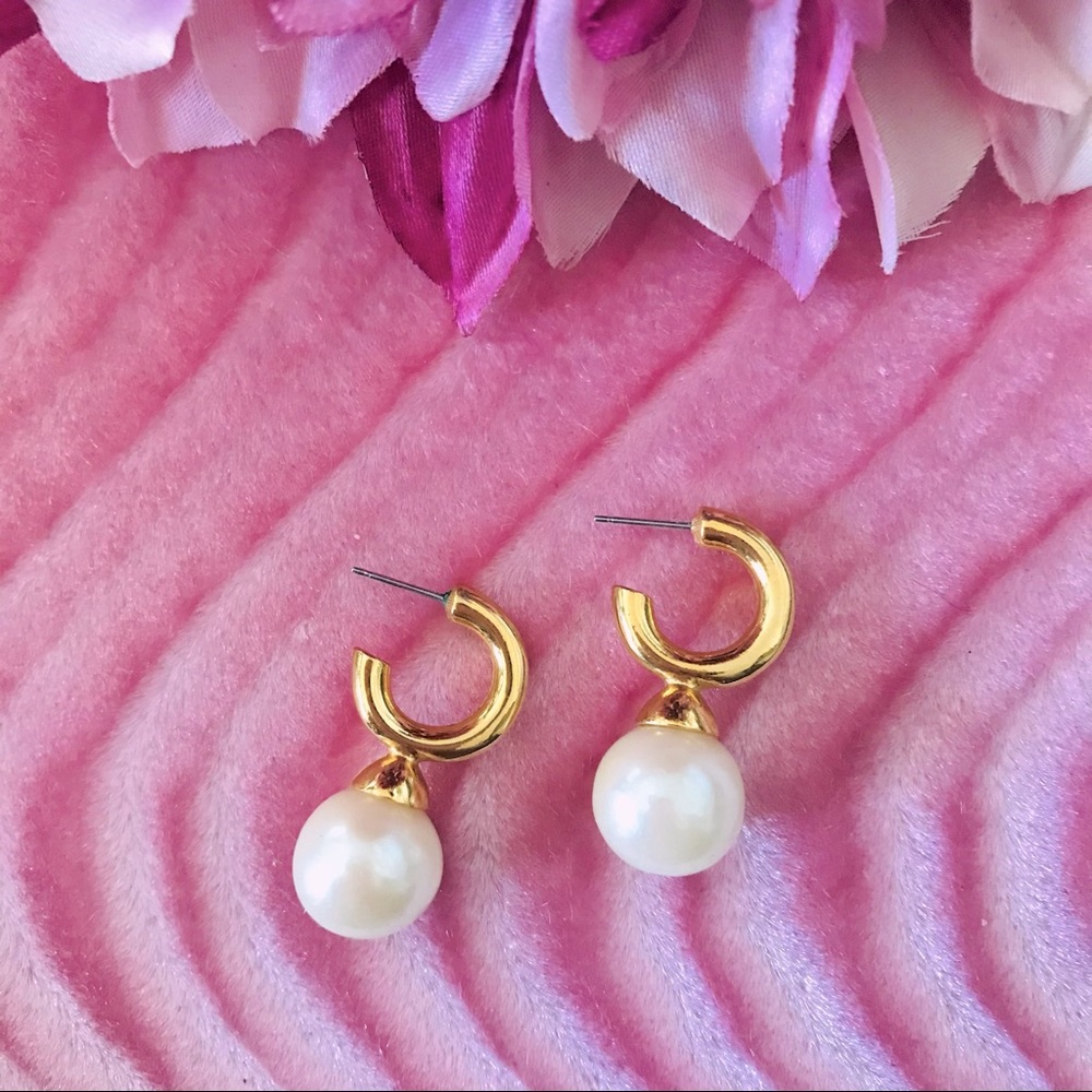Vintage Pearl earrings